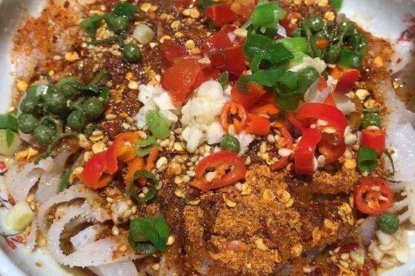 椒椒叔叔酸菜鱼